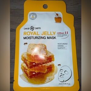 3 Royal Jelly Moisturizing Masks - 3 packages each with 1 mask